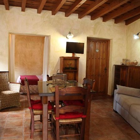 Apartamentos Rurales La Solana Robledillo De Gata Luaran gambar