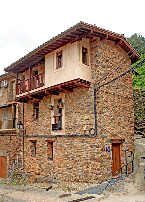 Apartamentos Rurales La Solana Robledillo De Gata Luaran gambar